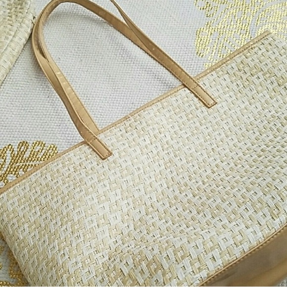 JESSICA SIMPSON LARGE TOTE AND SMALL SHOULDER BAG - Picture 3 of 4